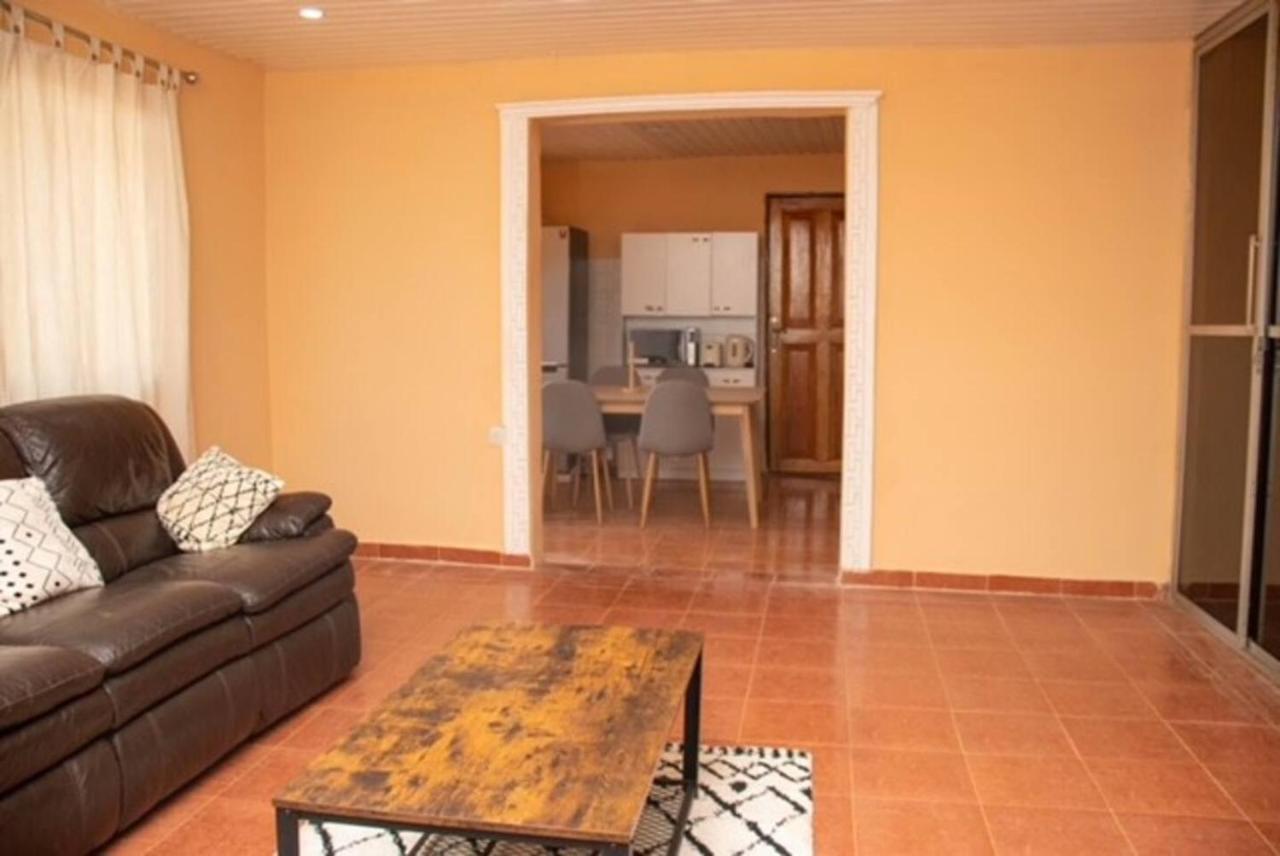 Fully Aircondition 3Bed Villa- A C- Wifi- Hotwater Freetown Zewnętrze zdjęcie