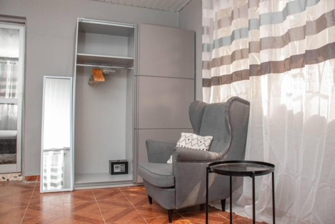 Fully Aircondition 3Bed Villa- A C- Wifi- Hotwater Freetown Zewnętrze zdjęcie