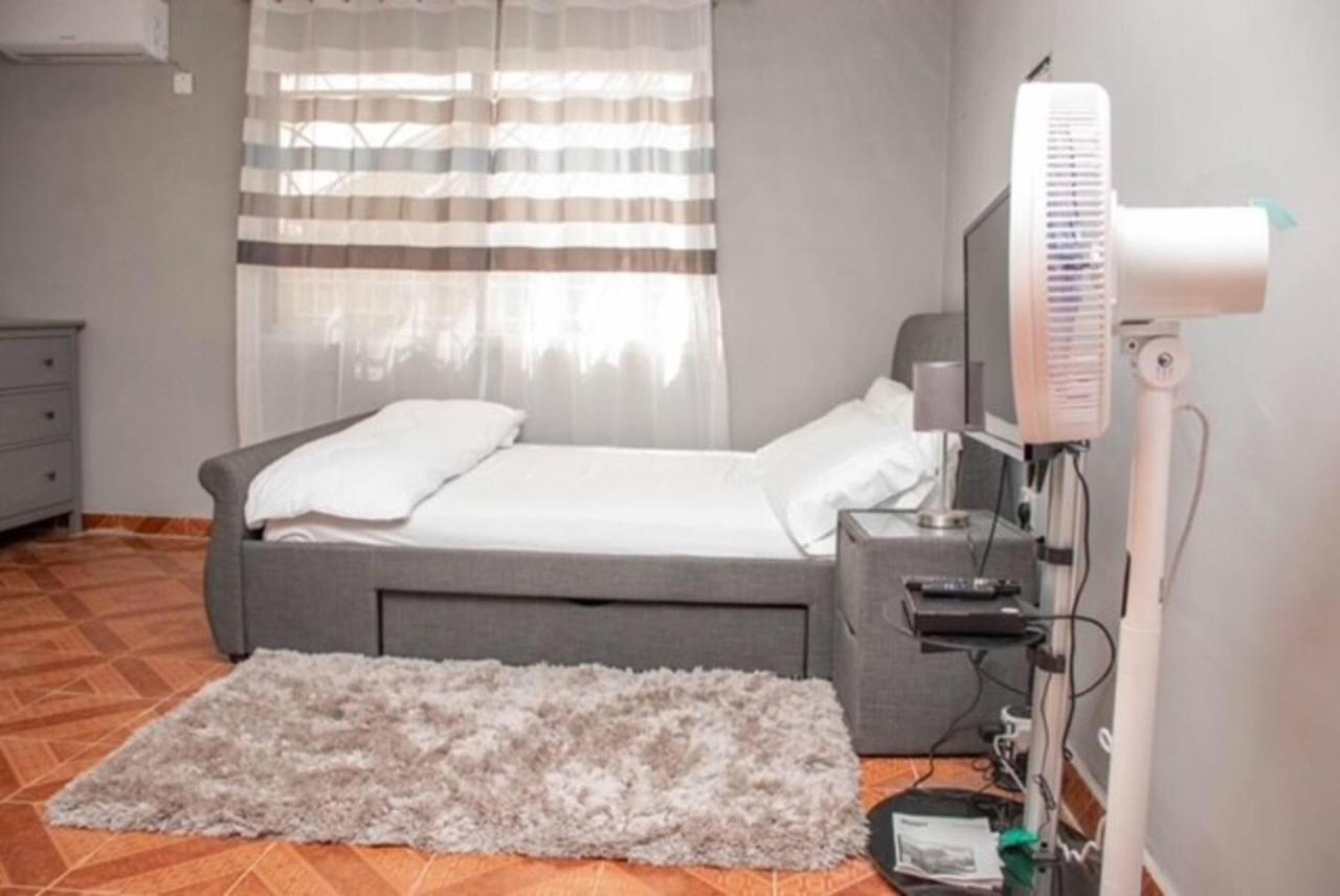 Fully Aircondition 3Bed Villa- A C- Wifi- Hotwater Freetown Zewnętrze zdjęcie