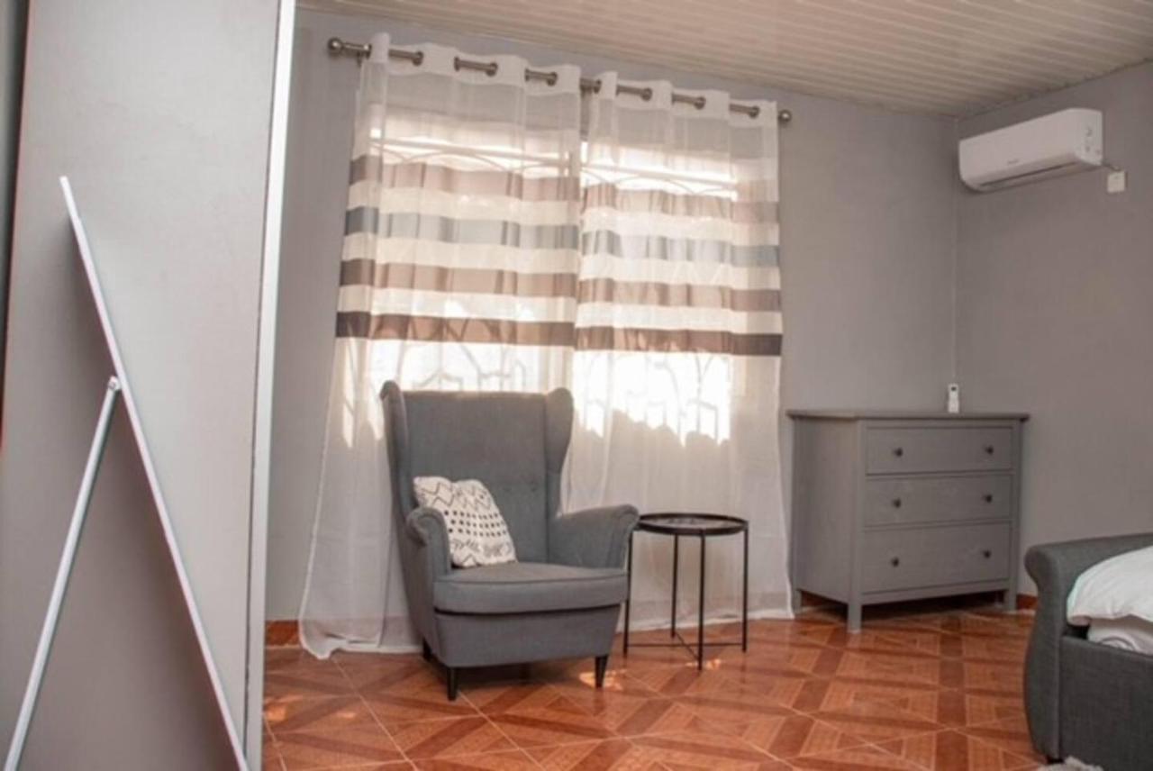 Fully Aircondition 3Bed Villa- A C- Wifi- Hotwater Freetown Zewnętrze zdjęcie