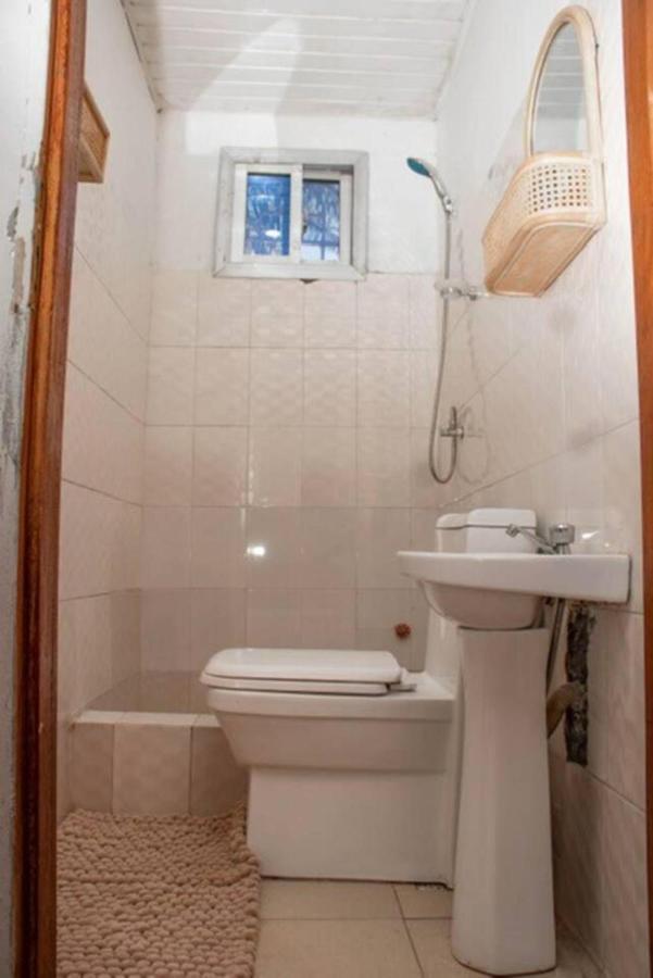 Fully Aircondition 3Bed Villa- A C- Wifi- Hotwater Freetown Zewnętrze zdjęcie