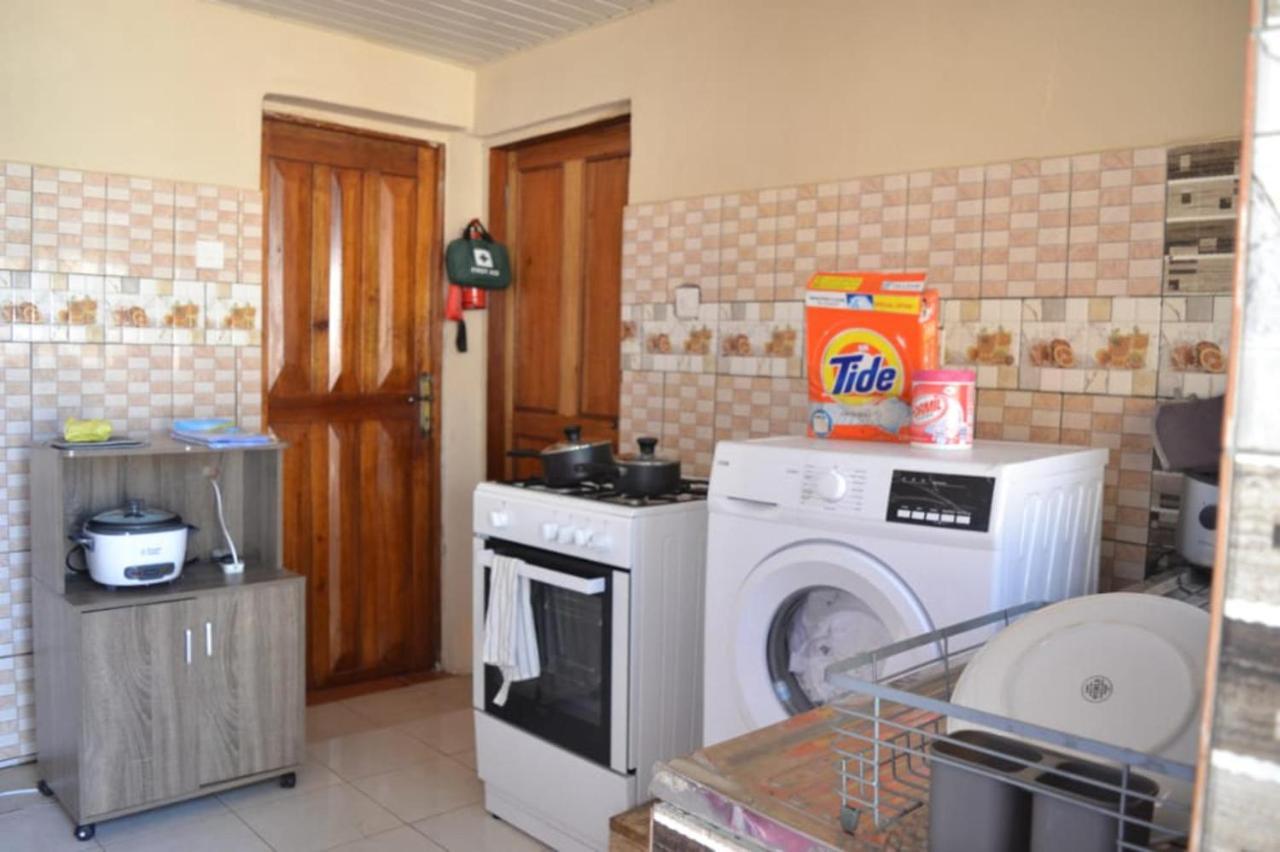 Fully Aircondition 3Bed Villa- A C- Wifi- Hotwater Freetown Zewnętrze zdjęcie
